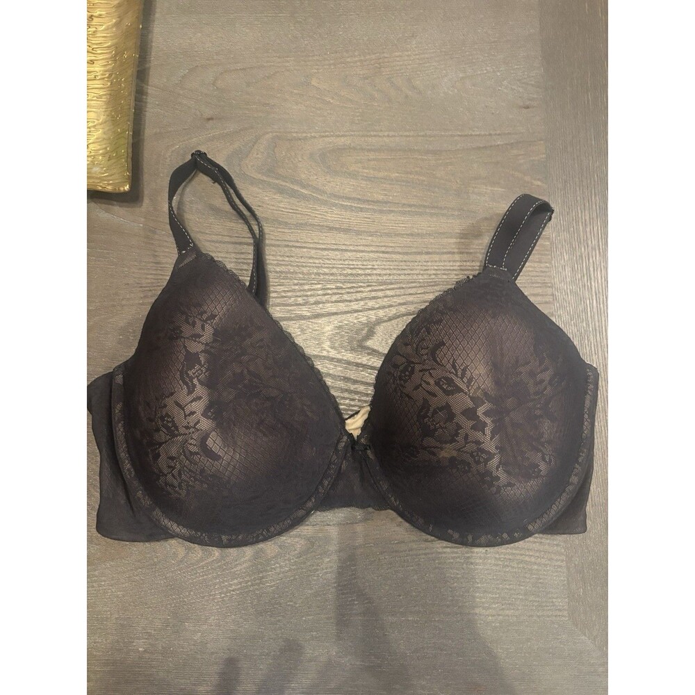 Maidenform  Underwire Bra Size 38DD Black  Padded Feminine Great Condition.